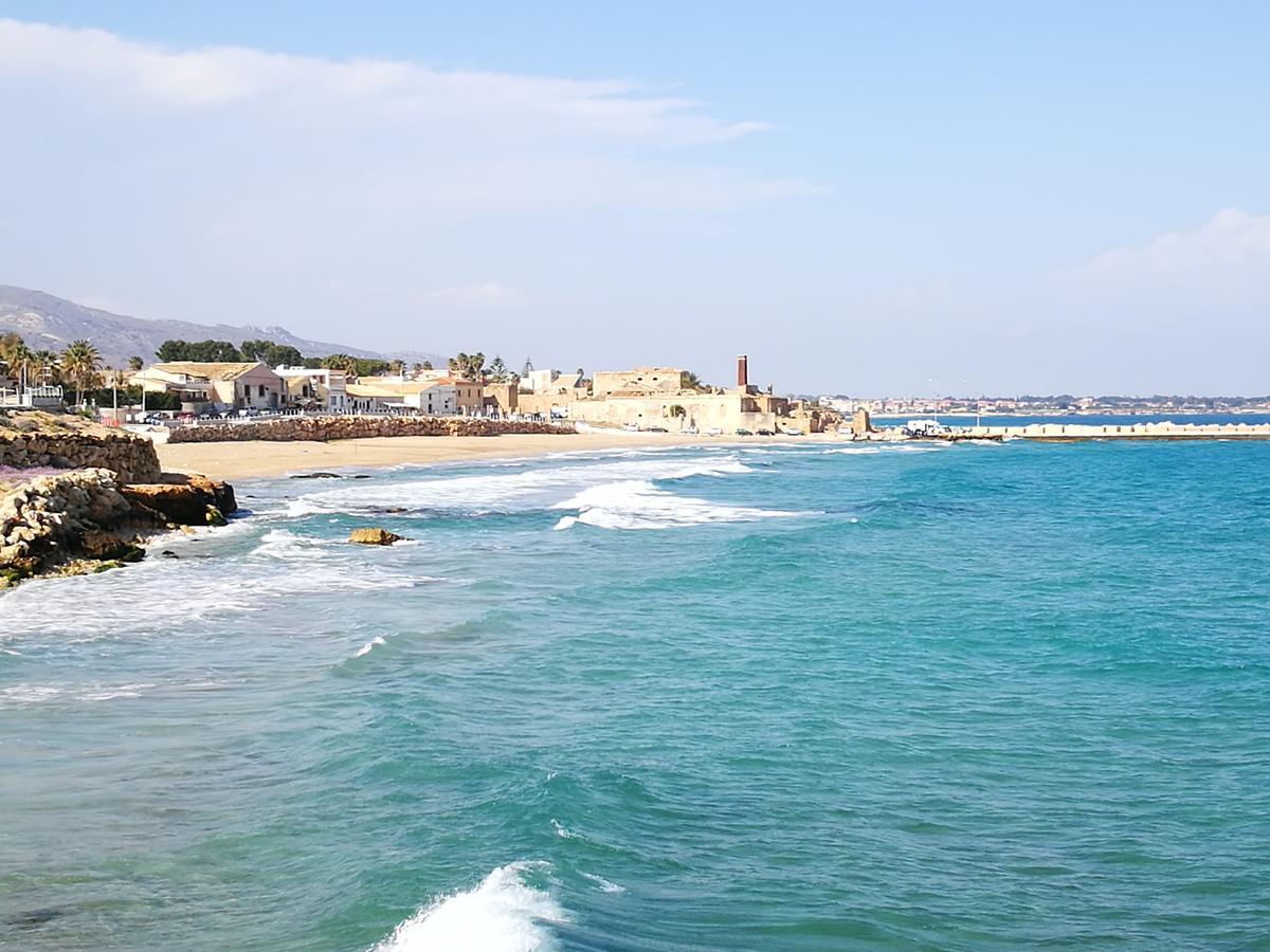 La Gioia Di Sicilia B&B Avola Bagian luar foto