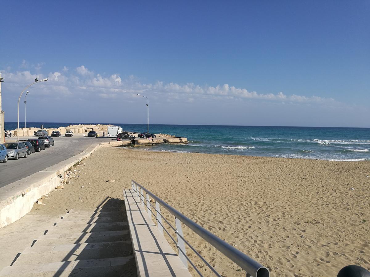 La Gioia Di Sicilia B&B Avola Bagian luar foto