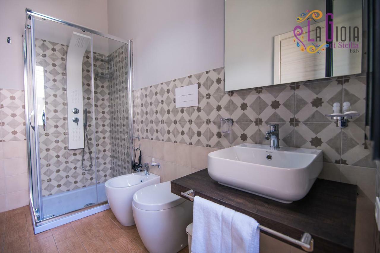 La Gioia Di Sicilia B&B Avola Bagian luar foto