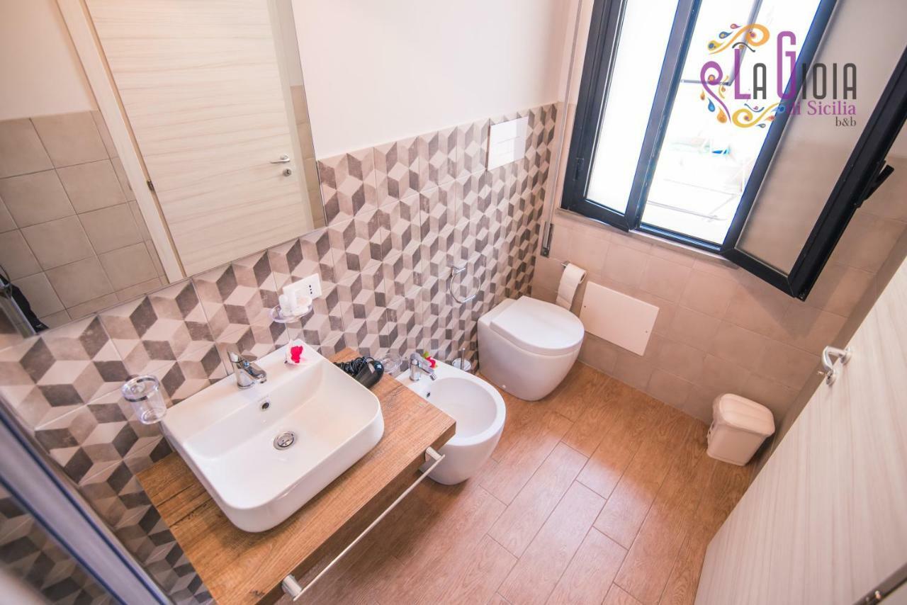 La Gioia Di Sicilia B&B Avola Bagian luar foto