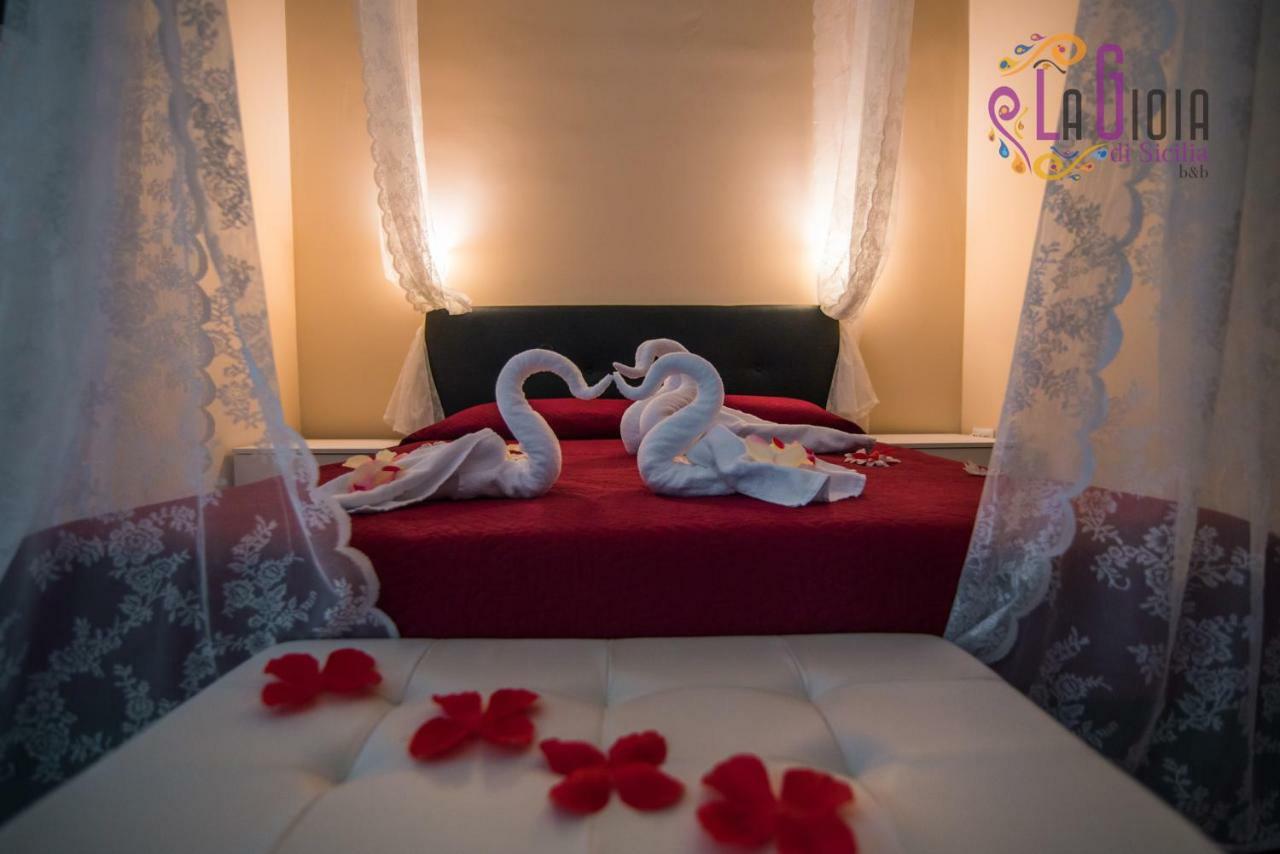La Gioia Di Sicilia B&B Avola Bagian luar foto